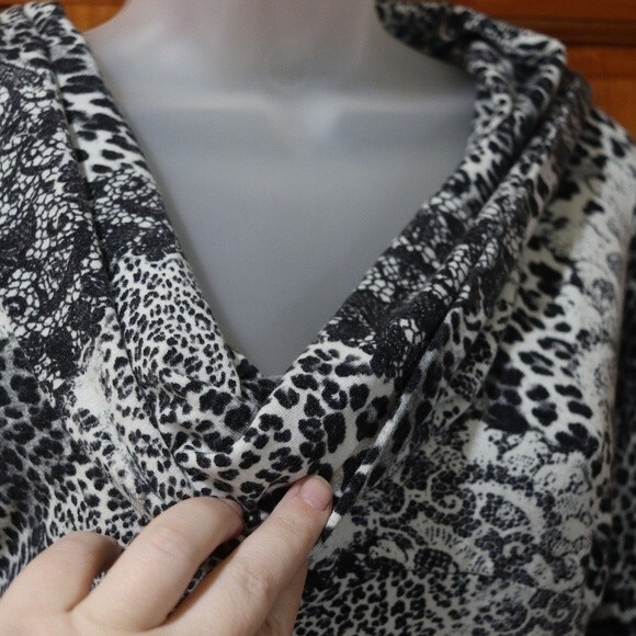 Cache Vintage Mixed Animal Print Cowl Neck Long Sleeve Top Medium - Picture 3 of 16